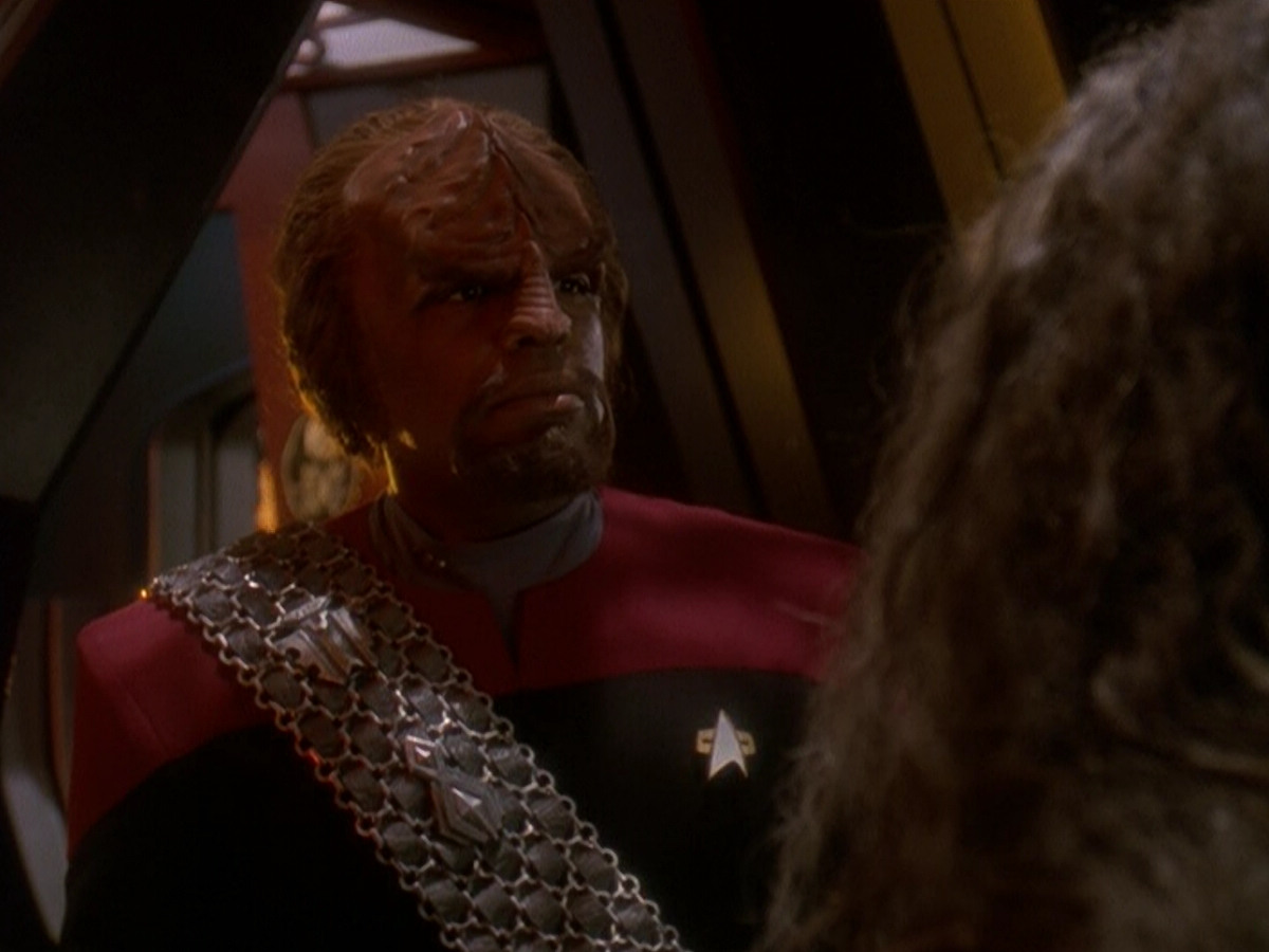 extant_StarTrek_DS9_5x03-LookingForparMachInAllTheWrongPlaces_01122.jpg