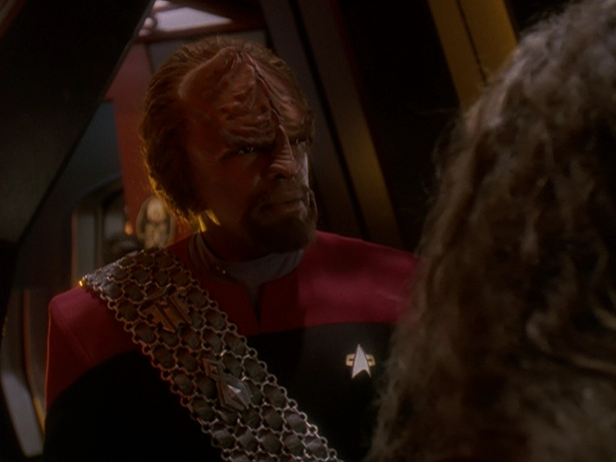 extant_StarTrek_DS9_5x03-LookingForparMachInAllTheWrongPlaces_01124.jpg
