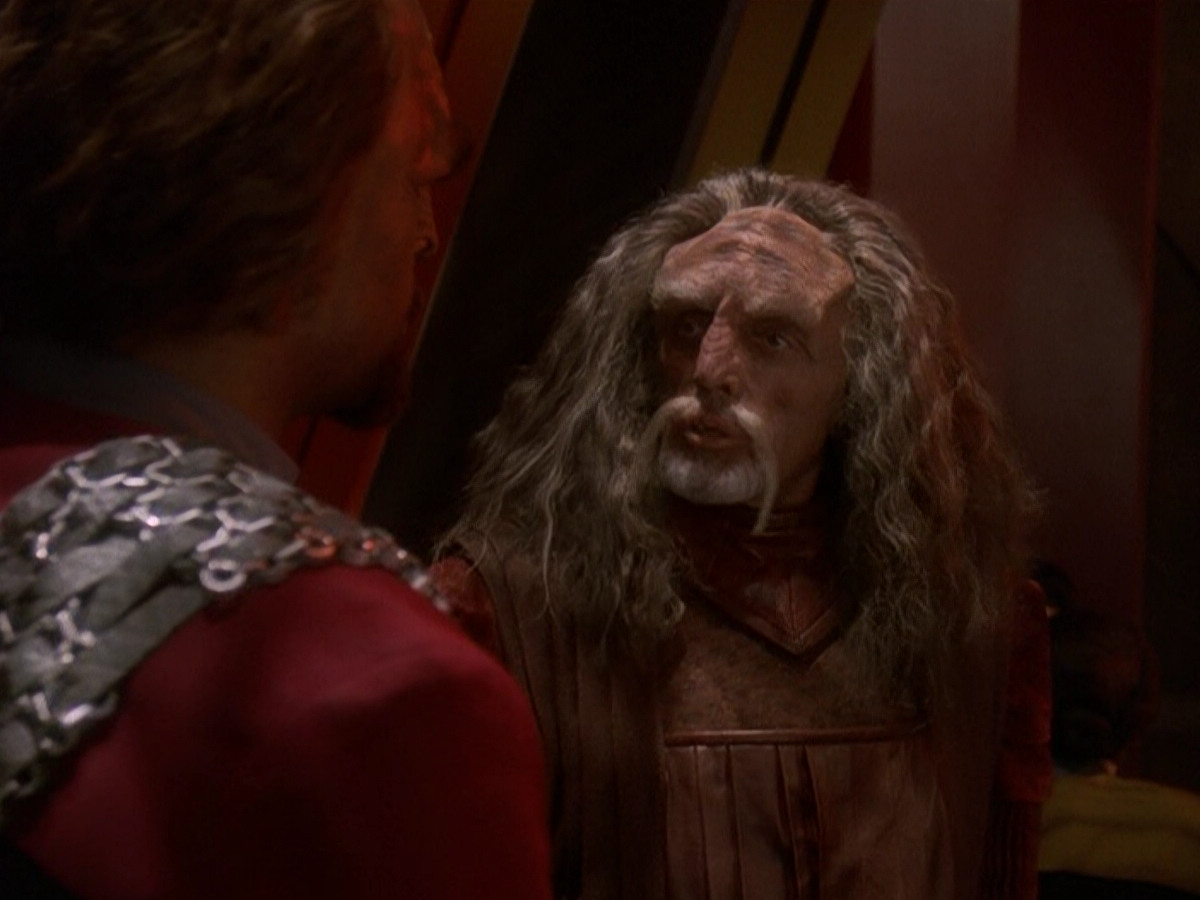 extant_StarTrek_DS9_5x03-LookingForparMachInAllTheWrongPlaces_01128.jpg
