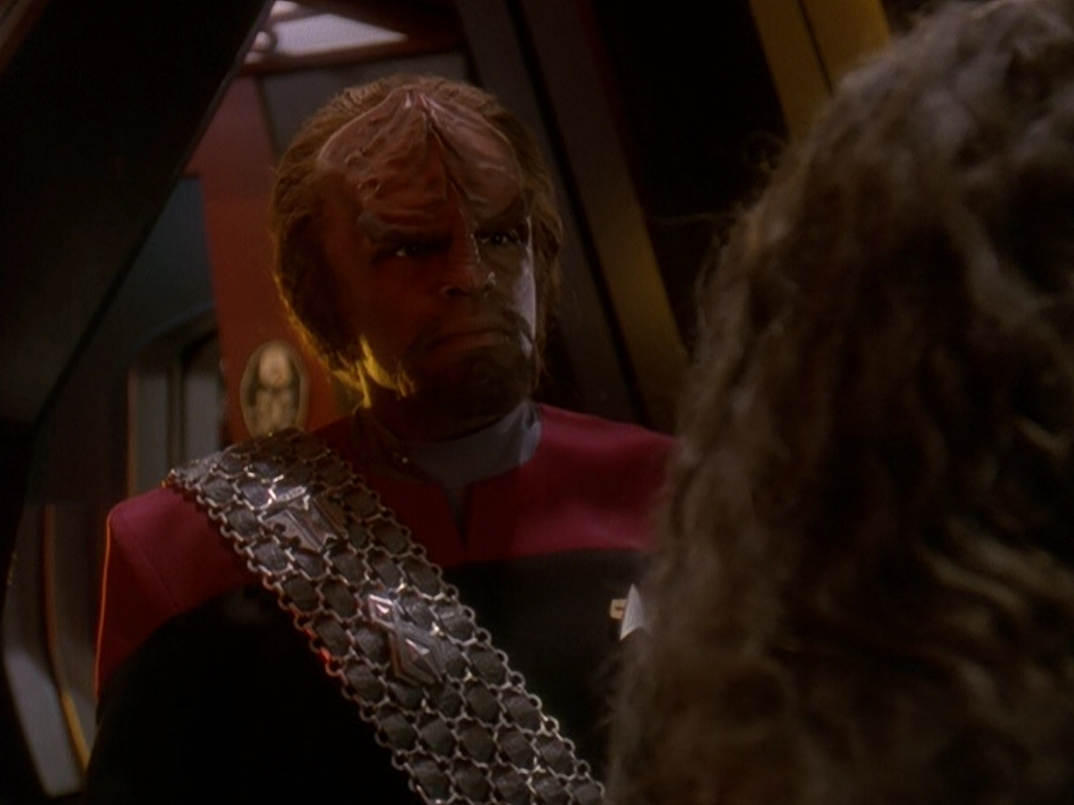 extant_StarTrek_DS9_5x03-LookingForparMachInAllTheWrongPlaces_01144.jpg