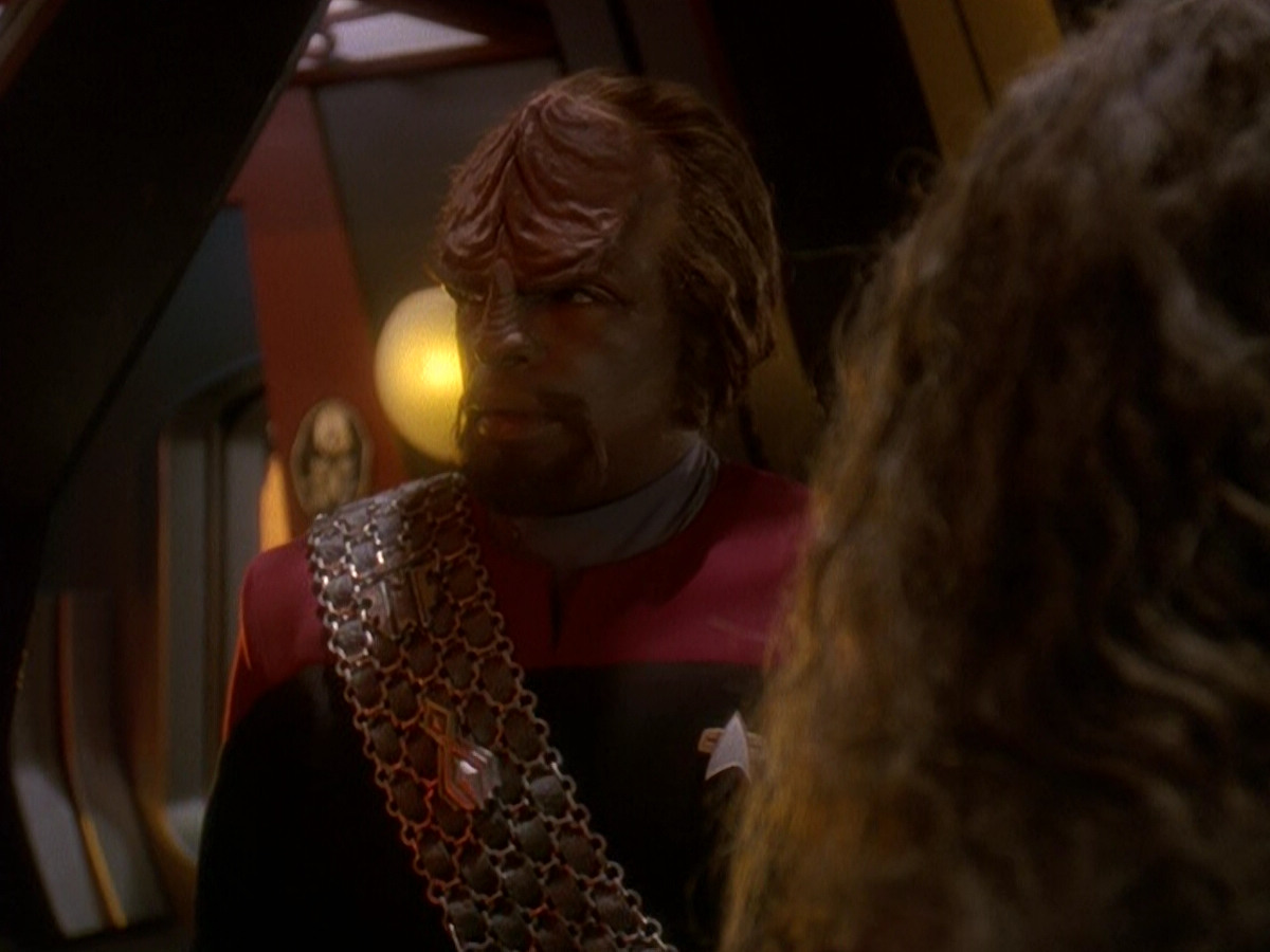 extant_StarTrek_DS9_5x03-LookingForparMachInAllTheWrongPlaces_01150.jpg