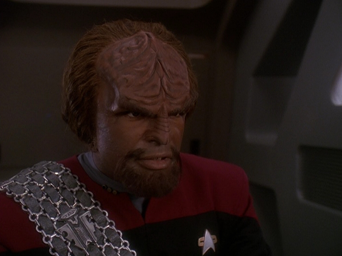 extant_StarTrek_DS9_5x03-LookingForparMachInAllTheWrongPlaces_01168.jpg