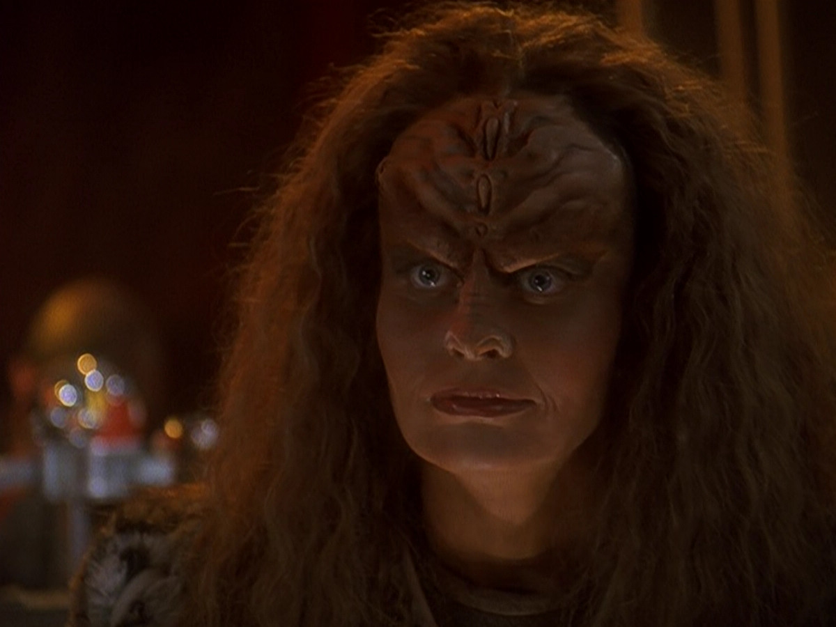 extant_StarTrek_DS9_5x03-LookingForparMachInAllTheWrongPlaces_02316.jpg