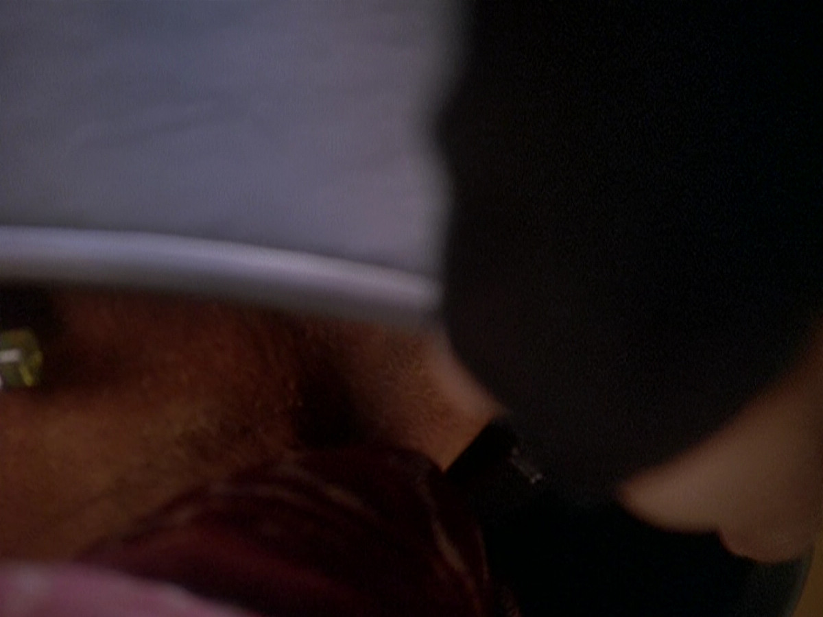 extant_StarTrek_DS9_5x03-LookingForparMachInAllTheWrongPlaces_02682.jpg