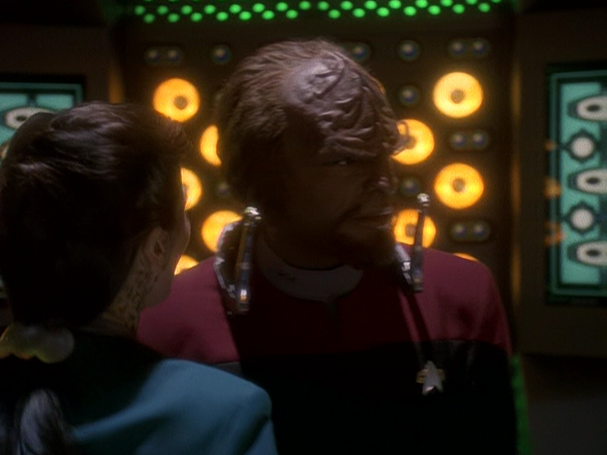 extant_StarTrek_DS9_5x03-LookingForparMachInAllTheWrongPlaces_02704.jpg