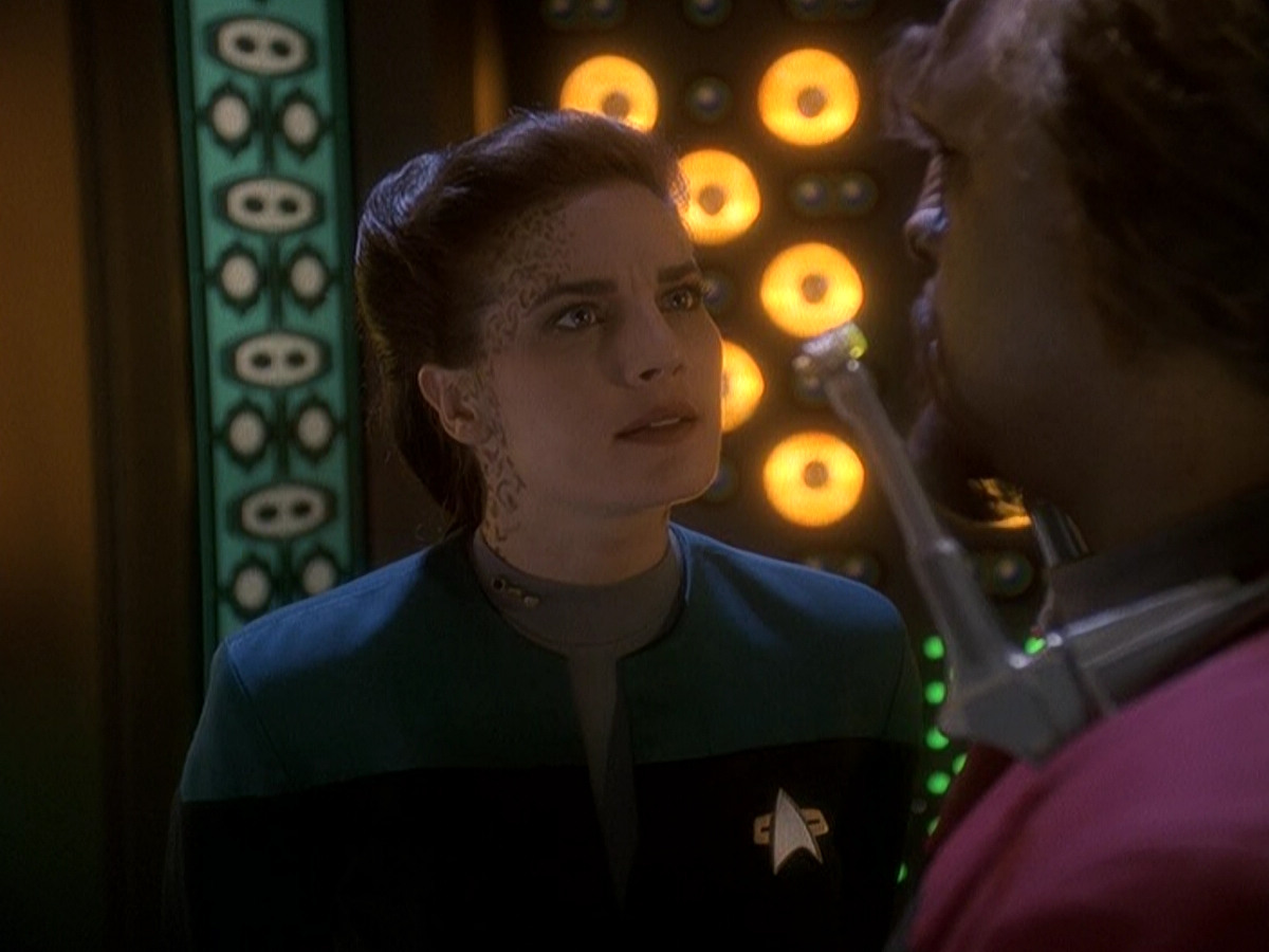 extant_StarTrek_DS9_5x03-LookingForparMachInAllTheWrongPlaces_02753.jpg