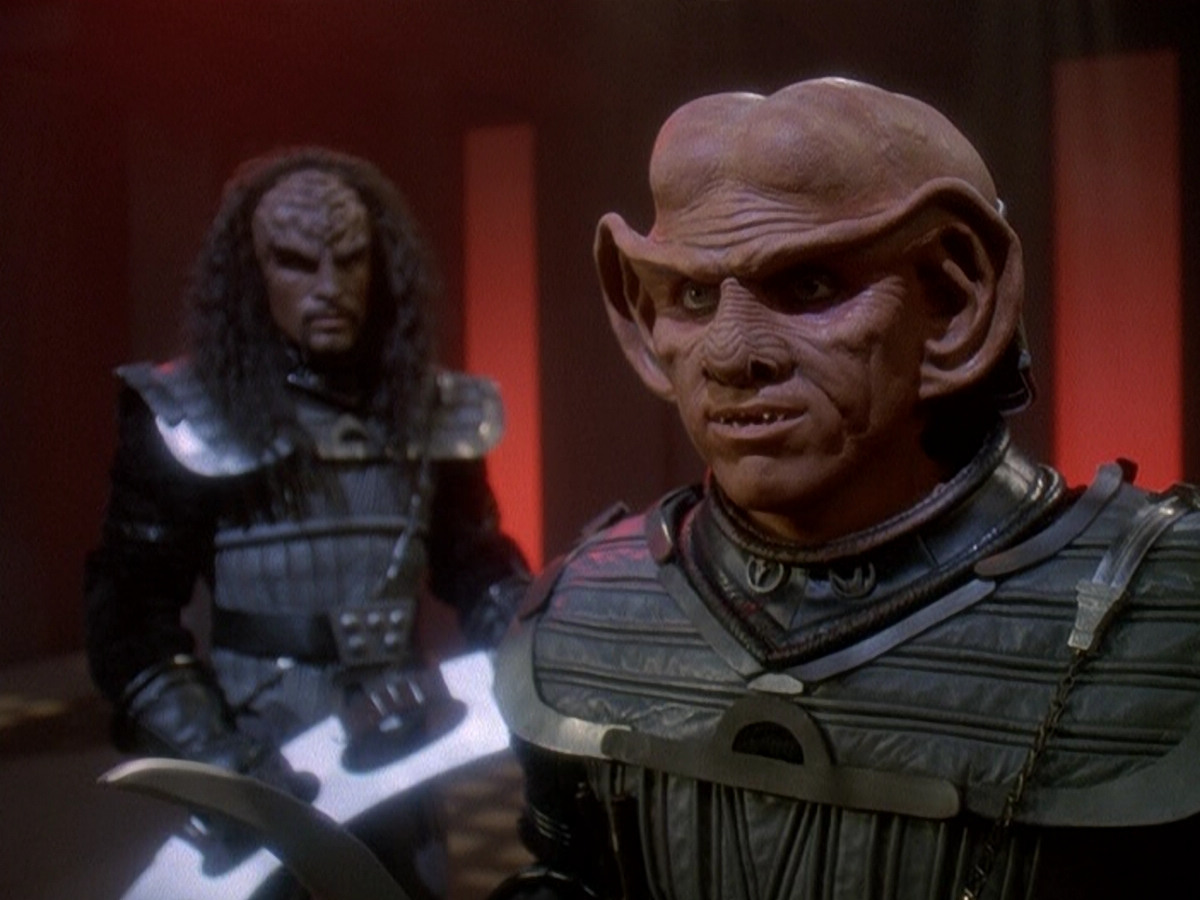 extant_StarTrek_DS9_5x03-LookingForparMachInAllTheWrongPlaces_03117.jpg