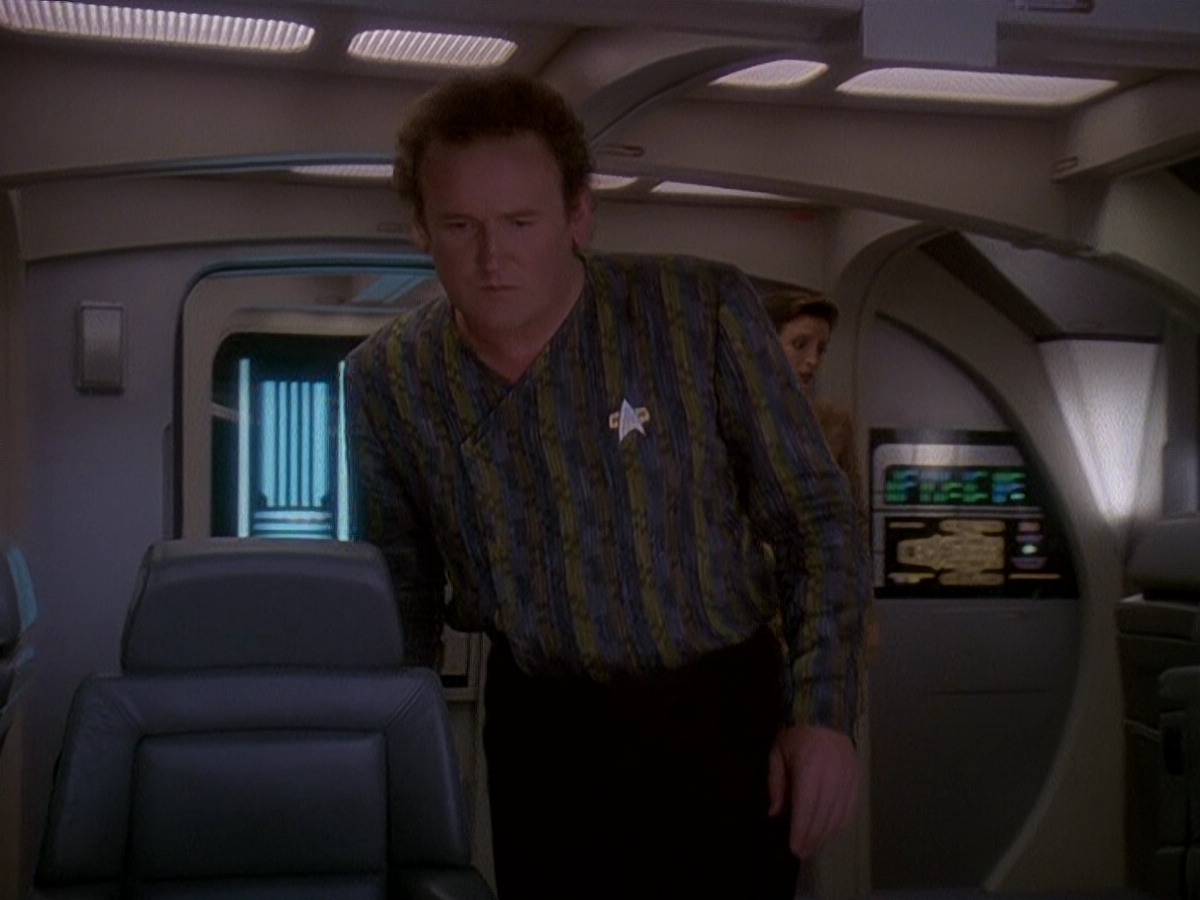 extant_StarTrek_DS9_5x03-LookingForparMachInAllTheWrongPlaces_03392.jpg