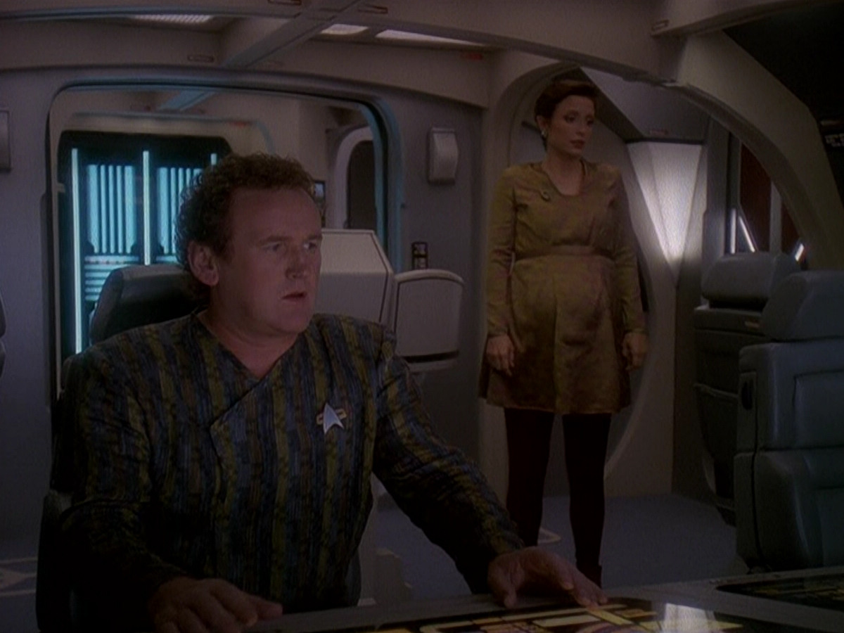 extant_StarTrek_DS9_5x03-LookingForparMachInAllTheWrongPlaces_03397.jpg