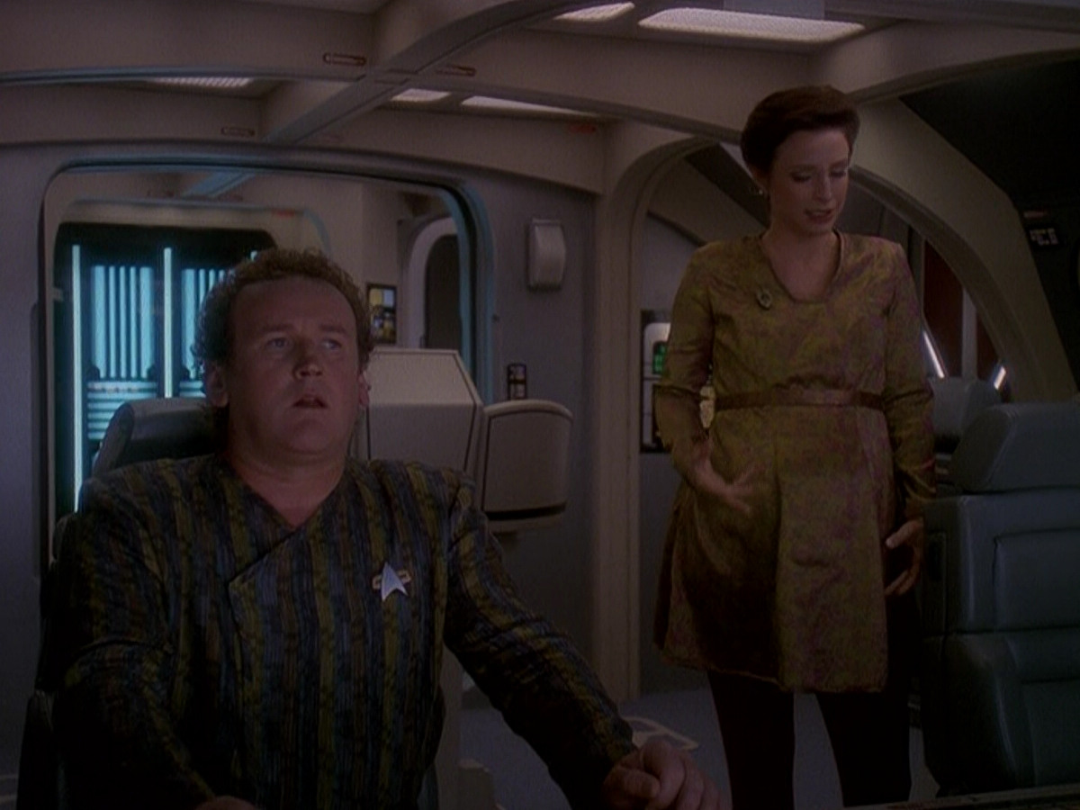 extant_StarTrek_DS9_5x03-LookingForparMachInAllTheWrongPlaces_03412.jpg