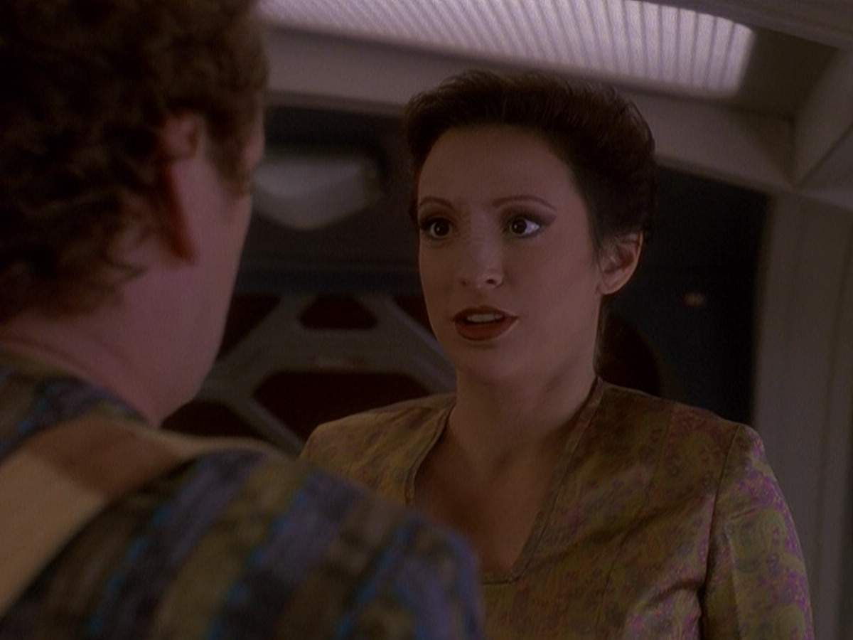 extant_StarTrek_DS9_5x03-LookingForparMachInAllTheWrongPlaces_03492.jpg