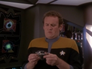 extant_StarTrek_DS9_5x03-LookingForparMachInAllTheWrongPlaces_00794.jpg