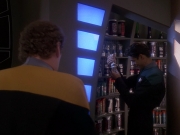 extant_StarTrek_DS9_5x03-LookingForparMachInAllTheWrongPlaces_00813.jpg