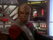 extant_StarTrek_DS9_5x03-LookingForparMachInAllTheWrongPlaces_01026.jpg