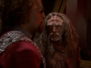 extant_StarTrek_DS9_5x03-LookingForparMachInAllTheWrongPlaces_01067.jpg