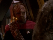 extant_StarTrek_DS9_5x03-LookingForparMachInAllTheWrongPlaces_01073.jpg