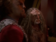 extant_StarTrek_DS9_5x03-LookingForparMachInAllTheWrongPlaces_01088.jpg