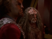 extant_StarTrek_DS9_5x03-LookingForparMachInAllTheWrongPlaces_01090.jpg
