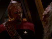 extant_StarTrek_DS9_5x03-LookingForparMachInAllTheWrongPlaces_01095.jpg