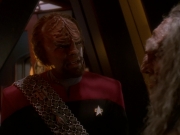 extant_StarTrek_DS9_5x03-LookingForparMachInAllTheWrongPlaces_01096.jpg