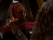extant_StarTrek_DS9_5x03-LookingForparMachInAllTheWrongPlaces_01104.jpg