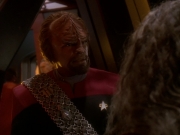 extant_StarTrek_DS9_5x03-LookingForparMachInAllTheWrongPlaces_01125.jpg
