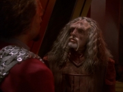 extant_StarTrek_DS9_5x03-LookingForparMachInAllTheWrongPlaces_01137.jpg