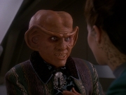 extant_StarTrek_DS9_5x03-LookingForparMachInAllTheWrongPlaces_01237.jpg