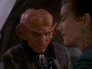 extant_StarTrek_DS9_5x03-LookingForparMachInAllTheWrongPlaces_01244.jpg