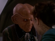 extant_StarTrek_DS9_5x03-LookingForparMachInAllTheWrongPlaces_01249.jpg