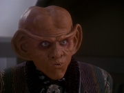 extant_StarTrek_DS9_5x03-LookingForparMachInAllTheWrongPlaces_01323.jpg