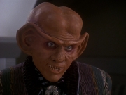 extant_StarTrek_DS9_5x03-LookingForparMachInAllTheWrongPlaces_01326.jpg