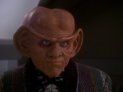 extant_StarTrek_DS9_5x03-LookingForparMachInAllTheWrongPlaces_01356.jpg