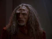 extant_StarTrek_DS9_5x03-LookingForparMachInAllTheWrongPlaces_02995.jpg