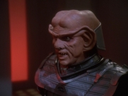extant_StarTrek_DS9_5x03-LookingForparMachInAllTheWrongPlaces_02998.jpg