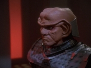 extant_StarTrek_DS9_5x03-LookingForparMachInAllTheWrongPlaces_03003.jpg
