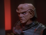 extant_StarTrek_DS9_5x03-LookingForparMachInAllTheWrongPlaces_03012.jpg