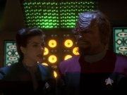 extant_StarTrek_DS9_5x03-LookingForparMachInAllTheWrongPlaces_03294.jpg