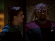 extant_StarTrek_DS9_5x03-LookingForparMachInAllTheWrongPlaces_03300.jpg