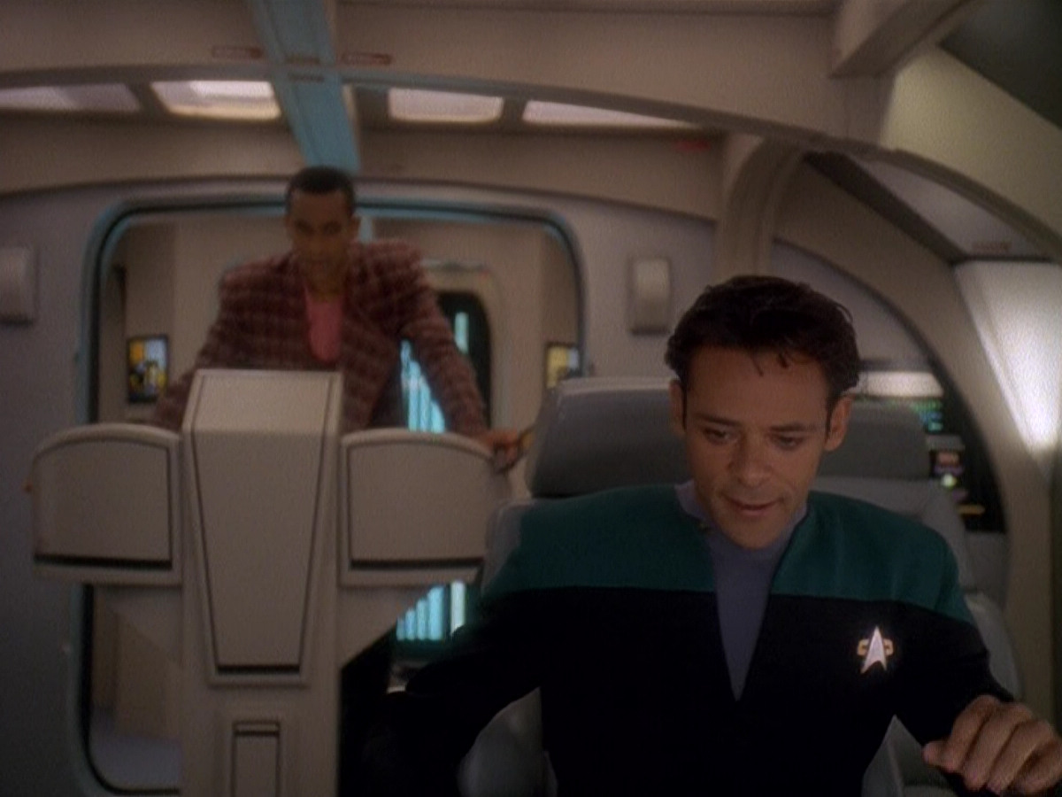 extant_StarTrek_DS9_5x04-NorTheBattleToTheStrong_00024.jpg