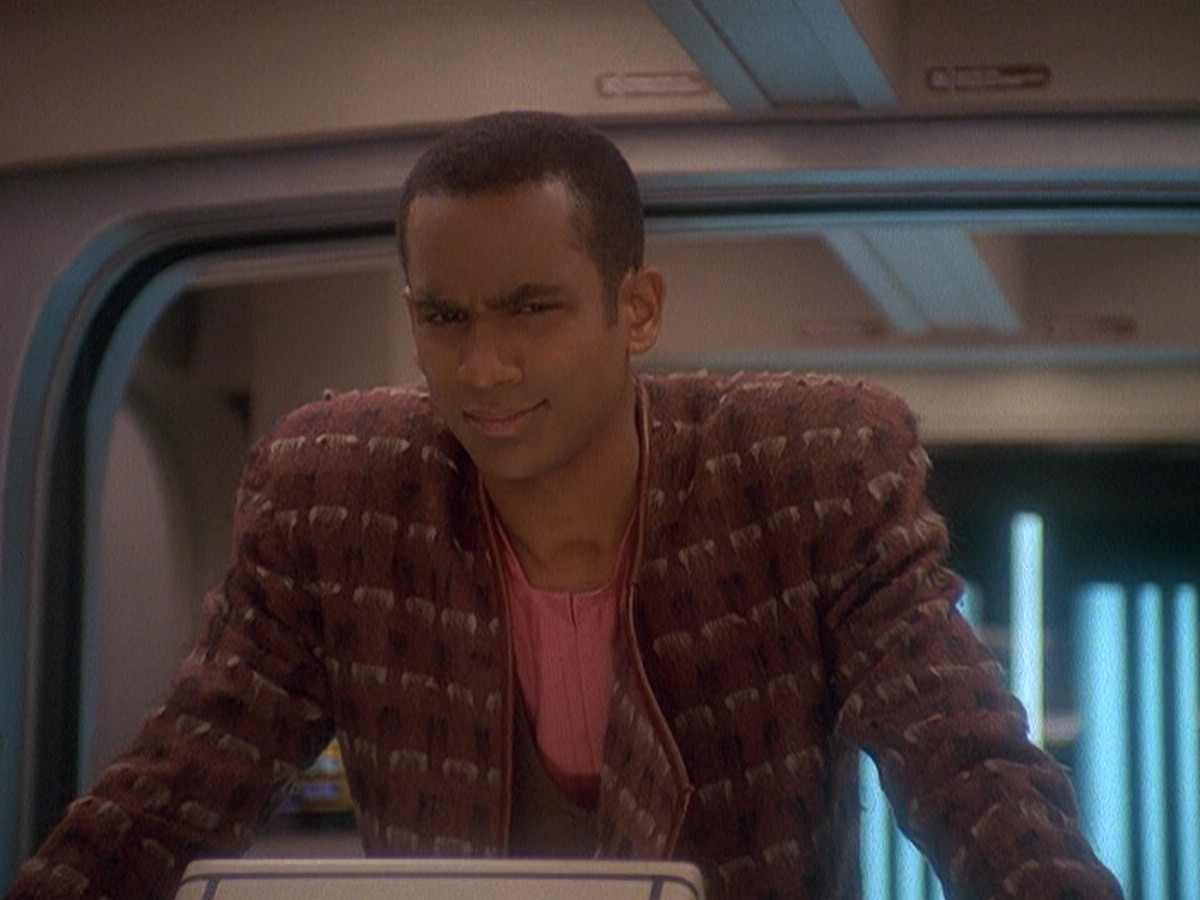 extant_StarTrek_DS9_5x04-NorTheBattleToTheStrong_00035.jpg