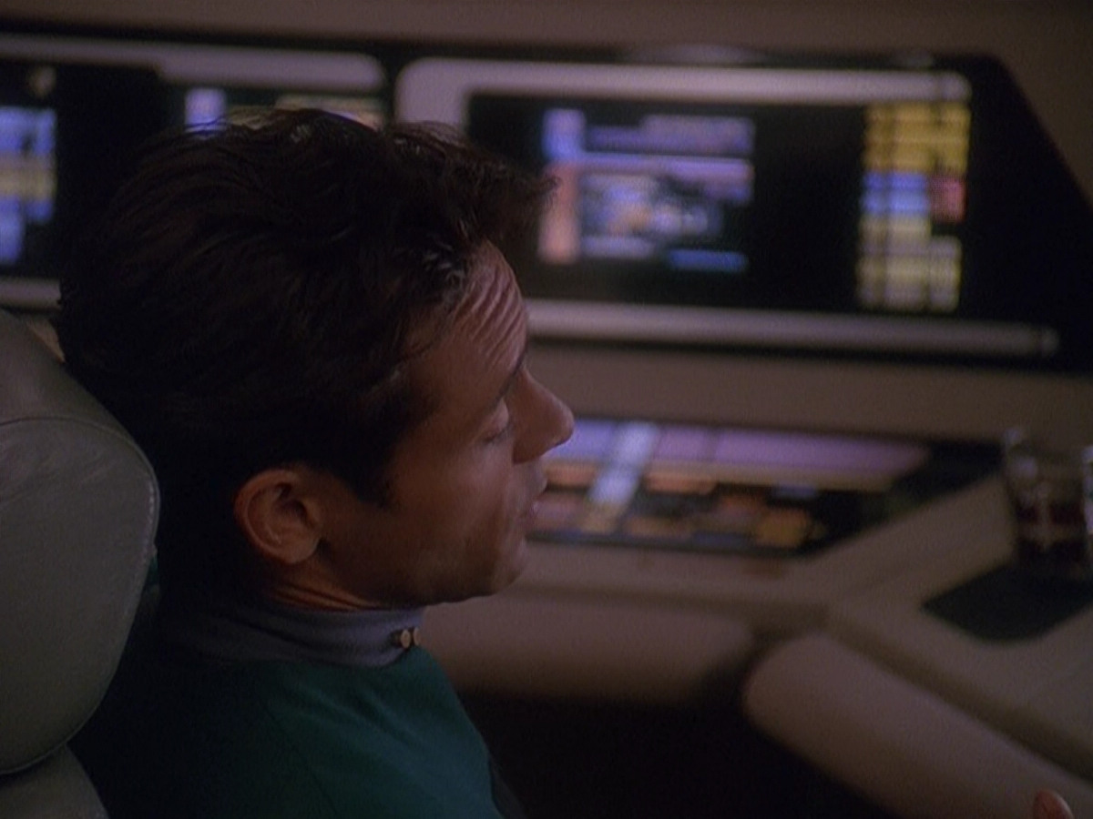 extant_StarTrek_DS9_5x04-NorTheBattleToTheStrong_00036.jpg