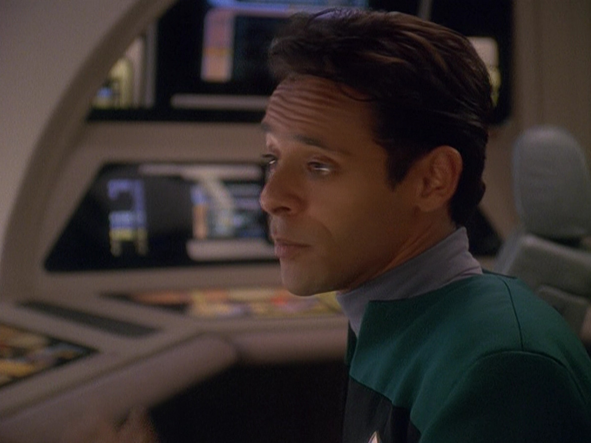 extant_StarTrek_DS9_5x04-NorTheBattleToTheStrong_00057.jpg