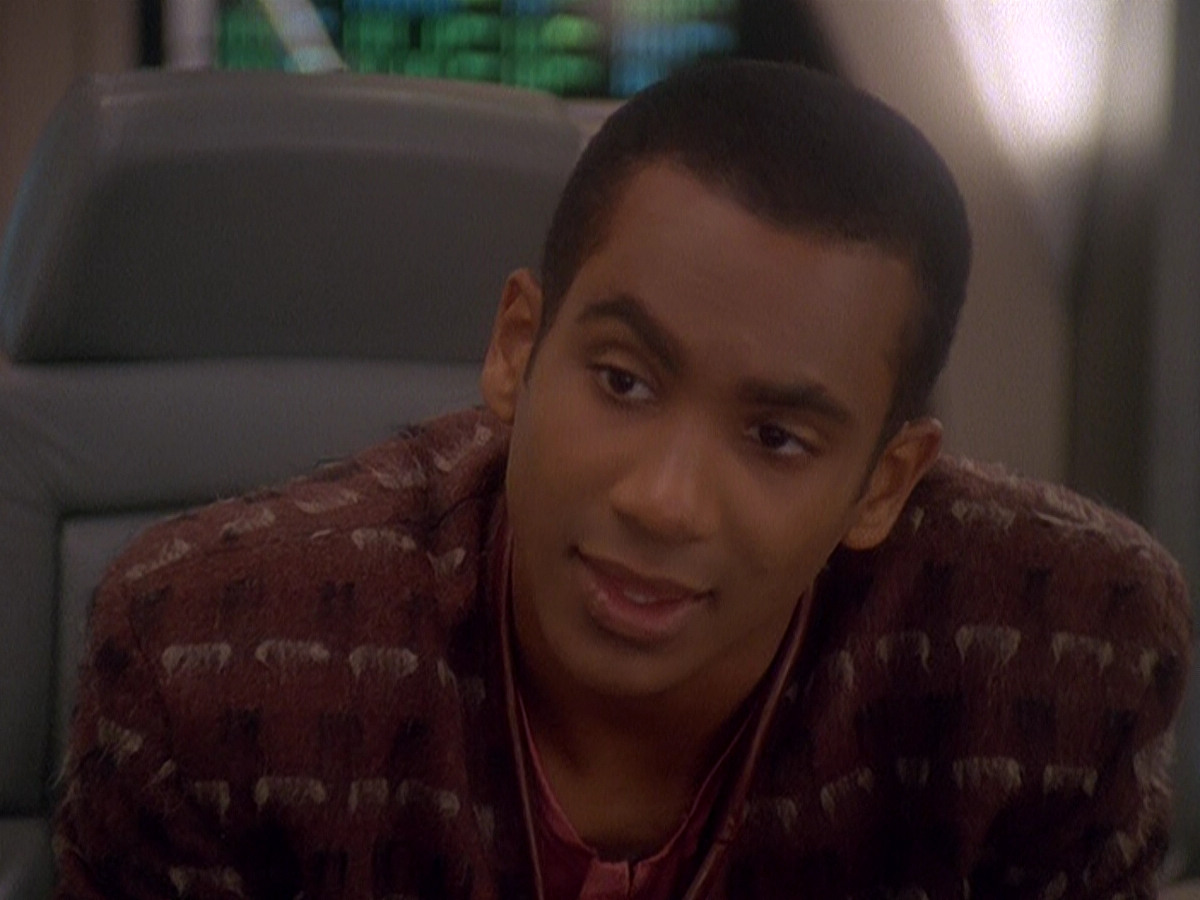 extant_StarTrek_DS9_5x04-NorTheBattleToTheStrong_00064.jpg