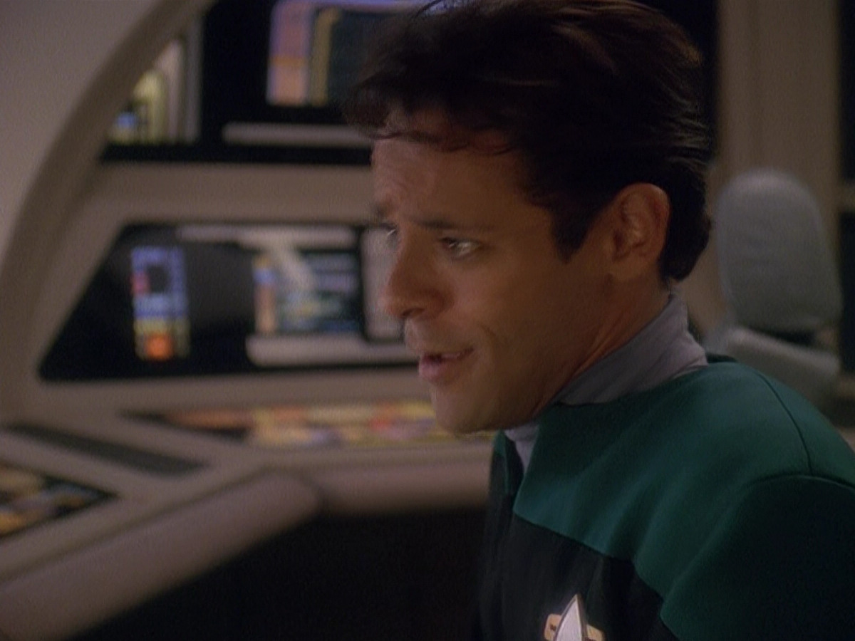 extant_StarTrek_DS9_5x04-NorTheBattleToTheStrong_00067.jpg