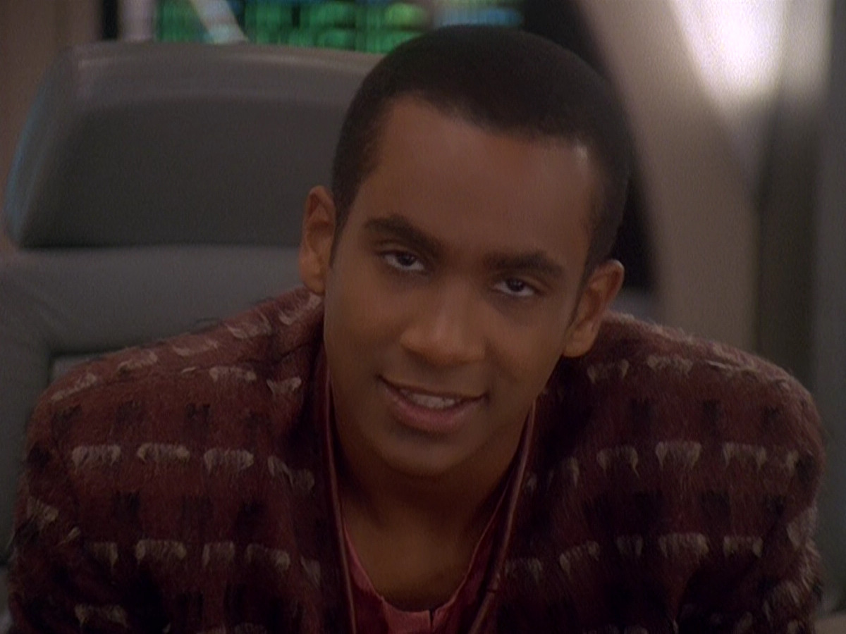 extant_StarTrek_DS9_5x04-NorTheBattleToTheStrong_00077.jpg