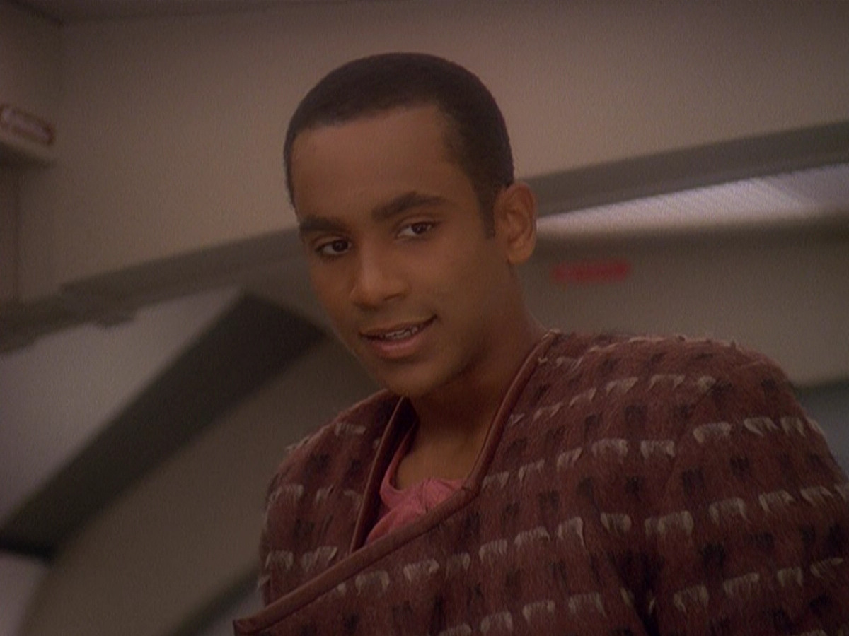 extant_StarTrek_DS9_5x04-NorTheBattleToTheStrong_00094.jpg
