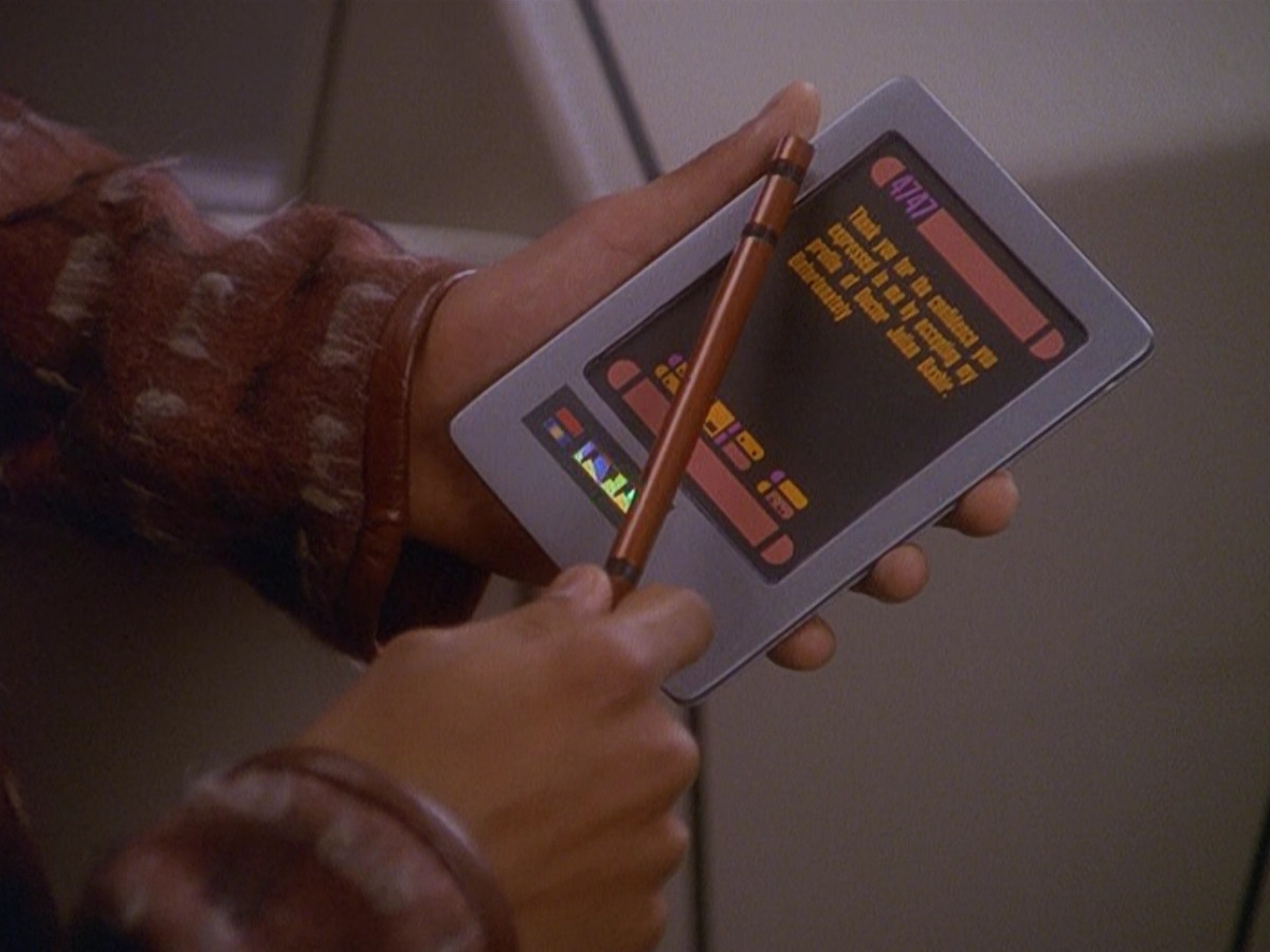 extant_StarTrek_DS9_5x04-NorTheBattleToTheStrong_00110.jpg