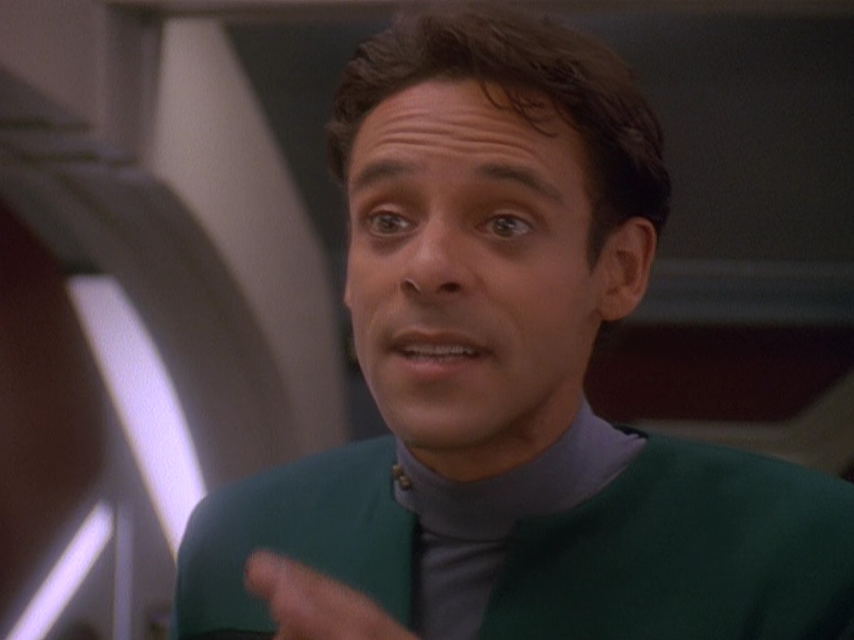extant_StarTrek_DS9_5x04-NorTheBattleToTheStrong_00135.jpg
