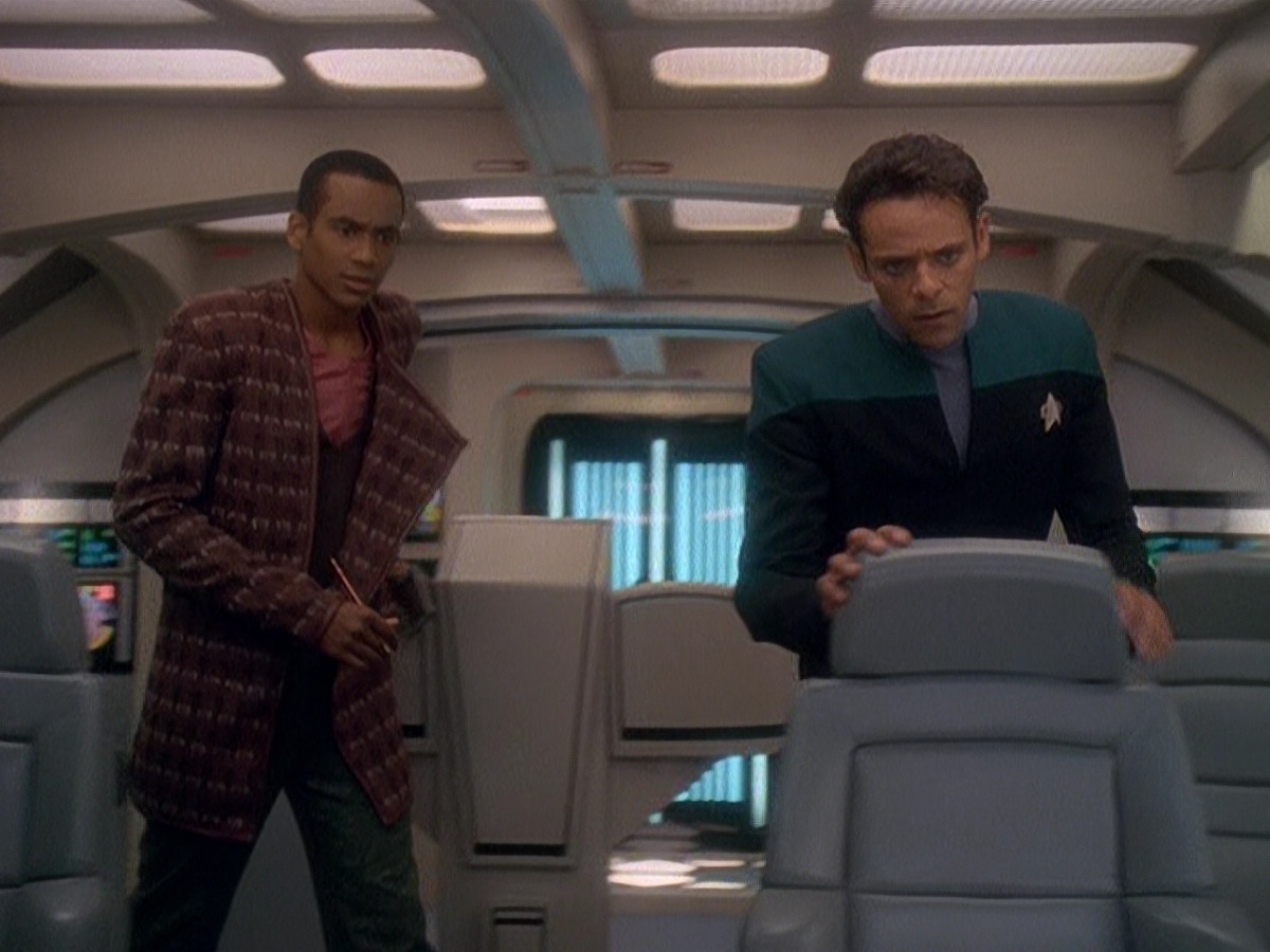 extant_StarTrek_DS9_5x04-NorTheBattleToTheStrong_00139.jpg